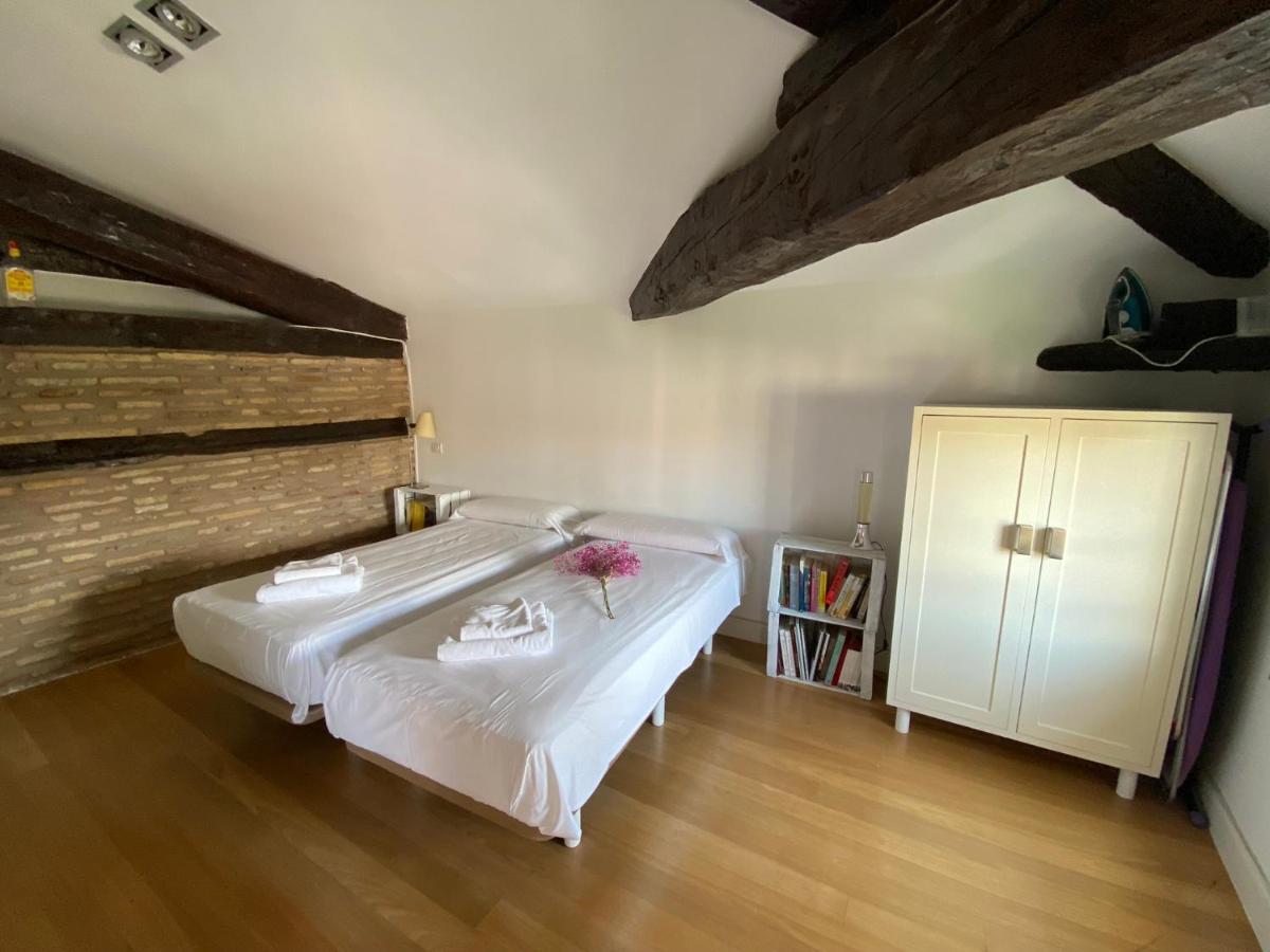 Atico Plaza Mercado Apartment